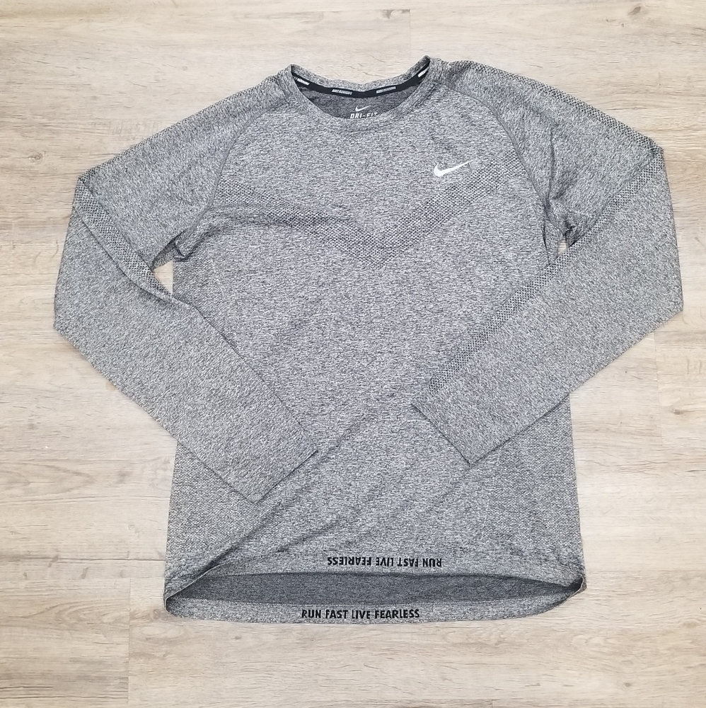 Nike XL Athletic Long Sleeve